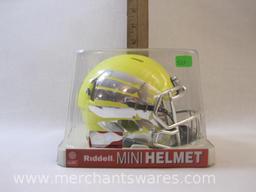 Riddell Mini Football Helmet NCAA Oregon Liquid Lightning, new in packaging, 9 oz