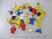 Vintage Lego People Parts and Pieces including Spacemen, Airport and More, see pictures, 3 oz