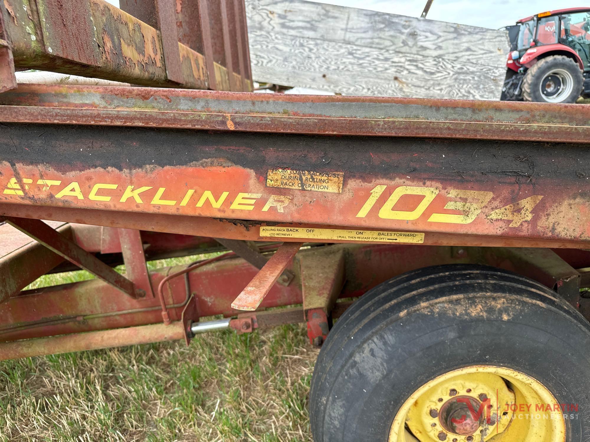 NEW HOLLAND 1034 SQUARE BALE STACKER