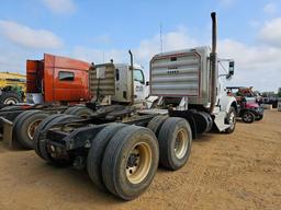 712 - 2012 KENWORTH T800 DAY CAB TRUCK