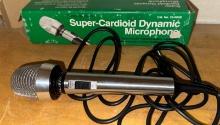 VTG Radio Shack Super-Cardioid Dynamic Microphone Realistic in Box