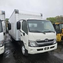 2016 Hino Box Truck