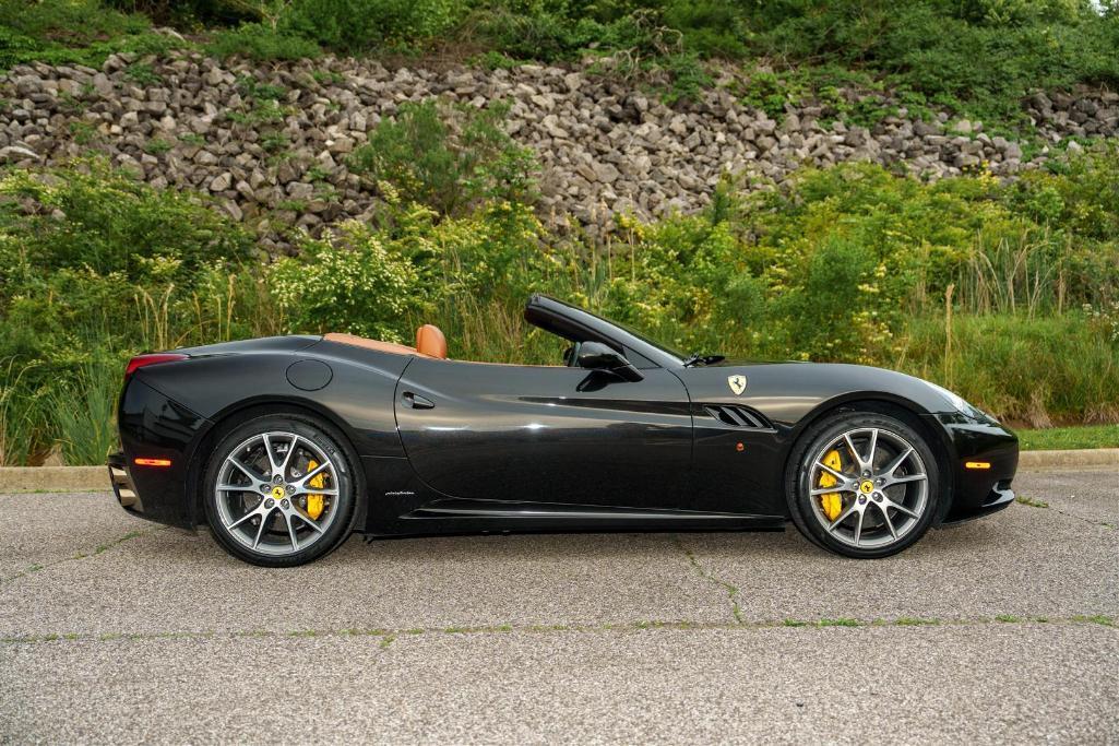 2013 FERRARI CALIFORNIA