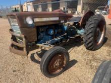 FORD 2000 TRACTOR | FOR PARTS/REPAIRS