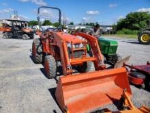 Kubota L2501 Compact Tractor 'Ride & Drive'