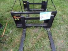 48'' New Skid Steer Mount Pallet Forks