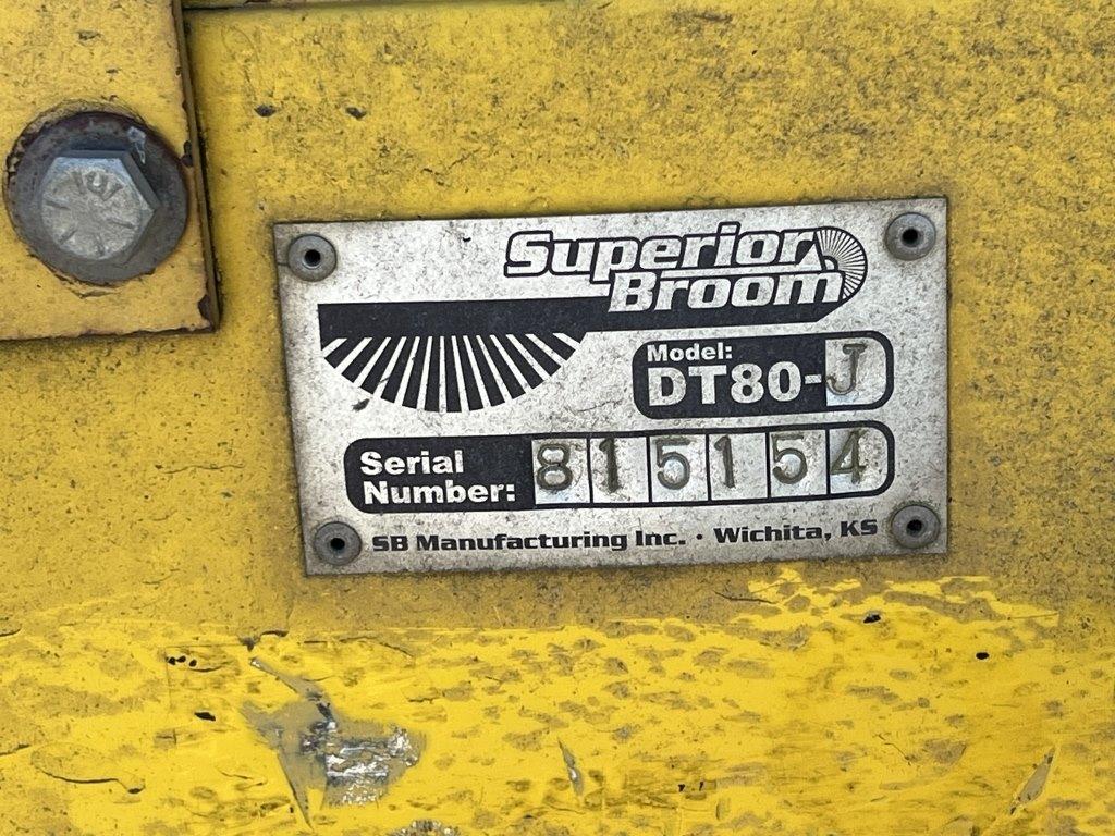 2015 Superior Broom DT80J Broom