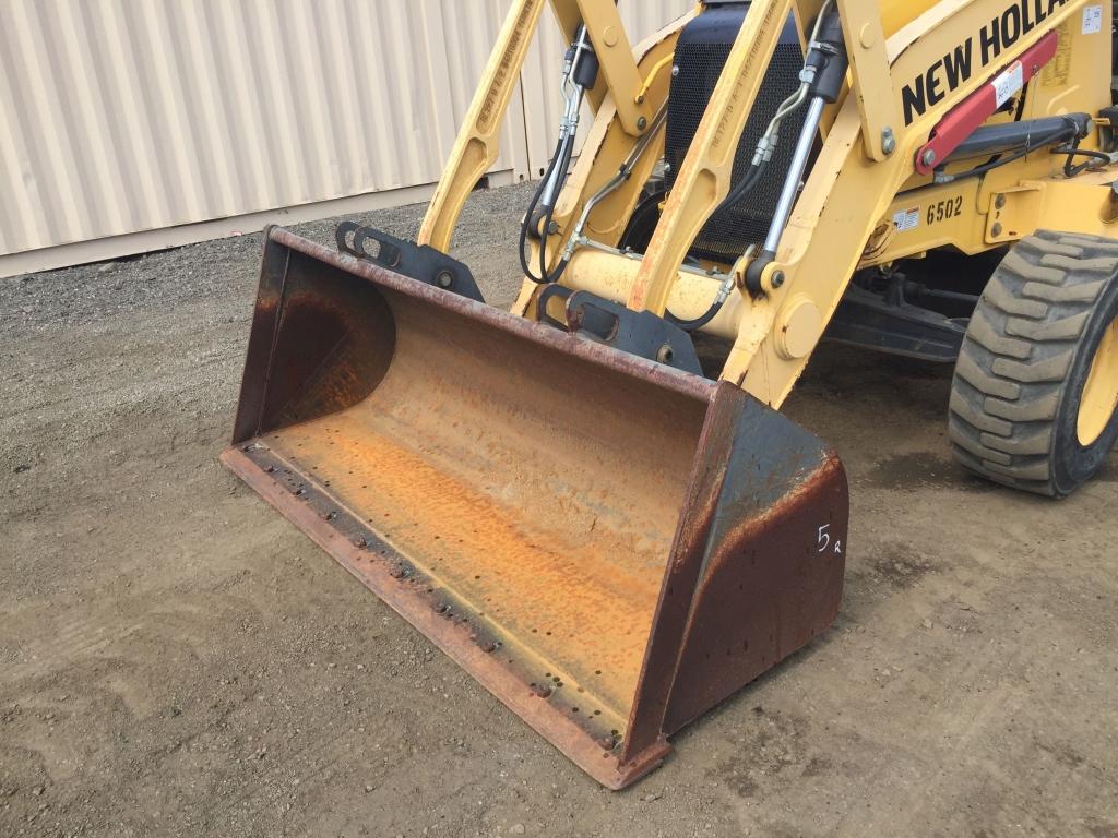 2017 New Holland U80C Skip Loader,