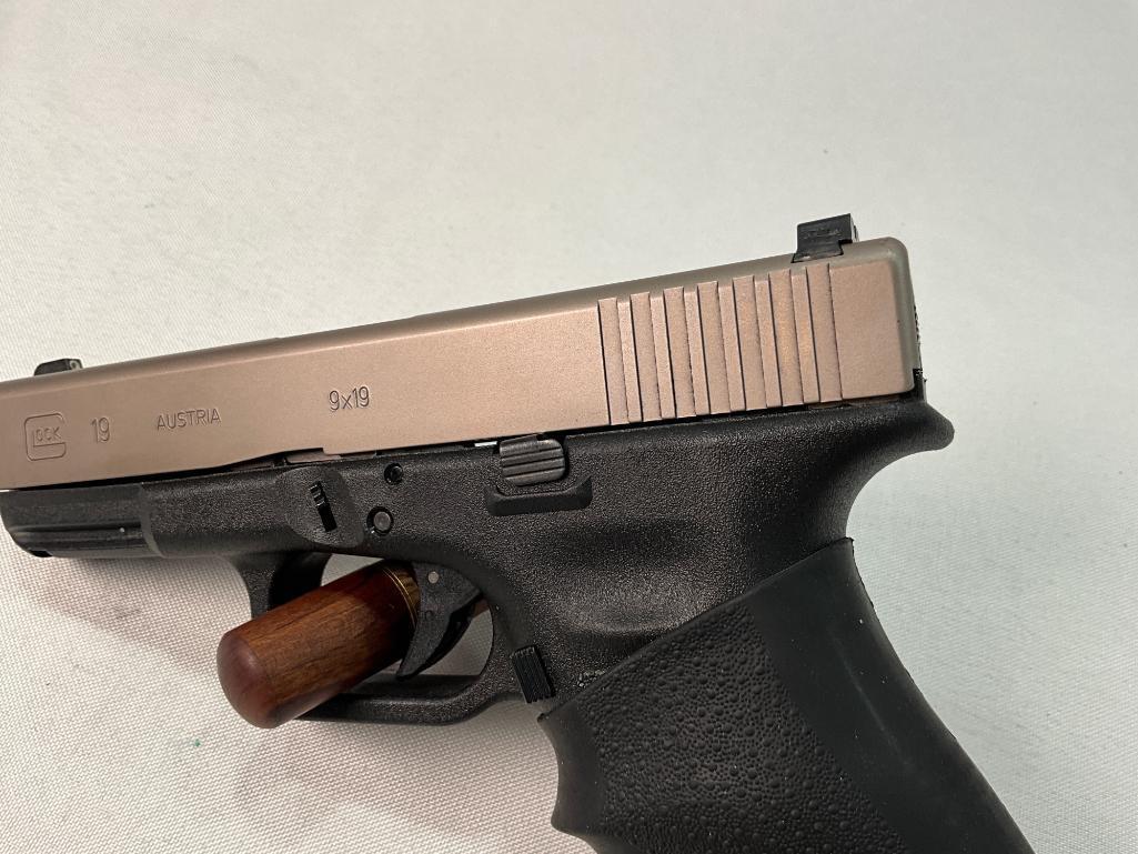 Glock 19, 9x19 Caliber Pistol with stainless slide