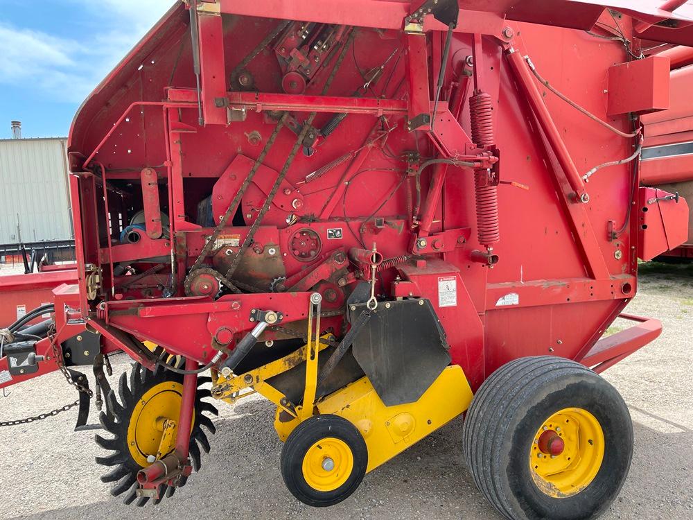 New Holland Round Baler, BR780A, 20K Bales, w/Monitor