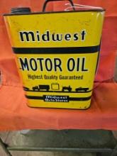 Motor oil can