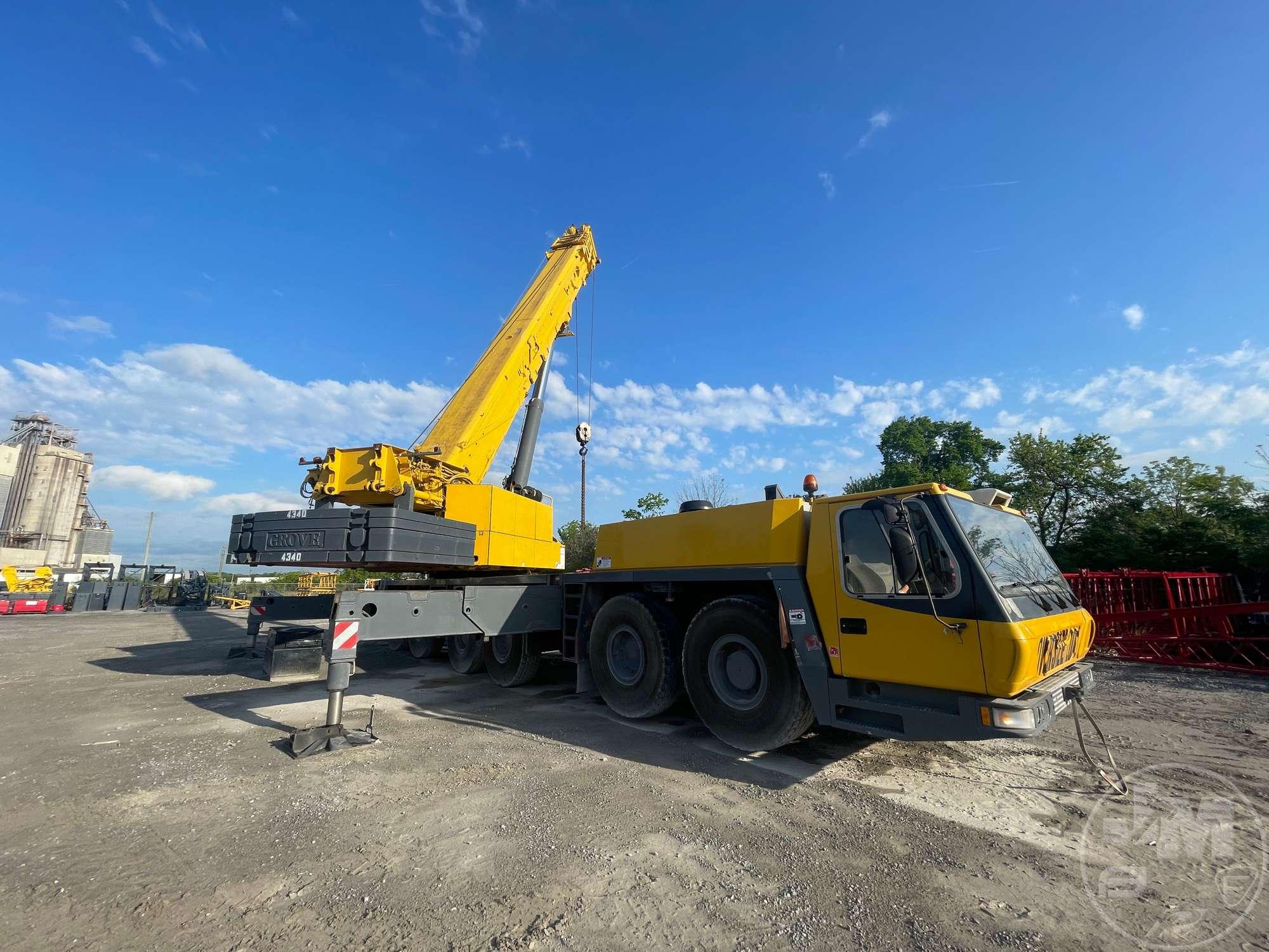 2004 GROVE GMK6350 ALL TERRAIN CRANE SN: 6300-9074