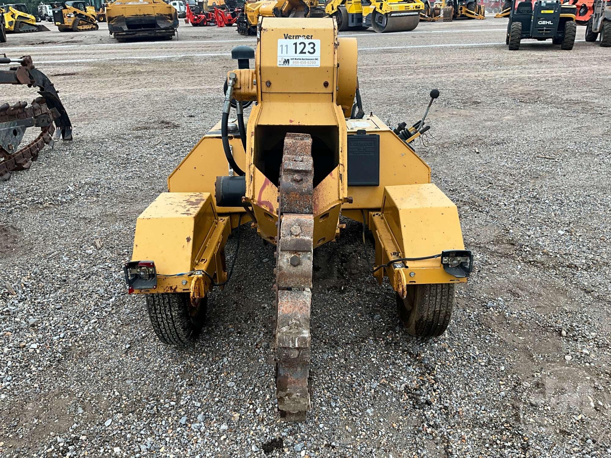 2005 VERMEER TC4A ROCK SAW SN: 1VRP0826X51000426