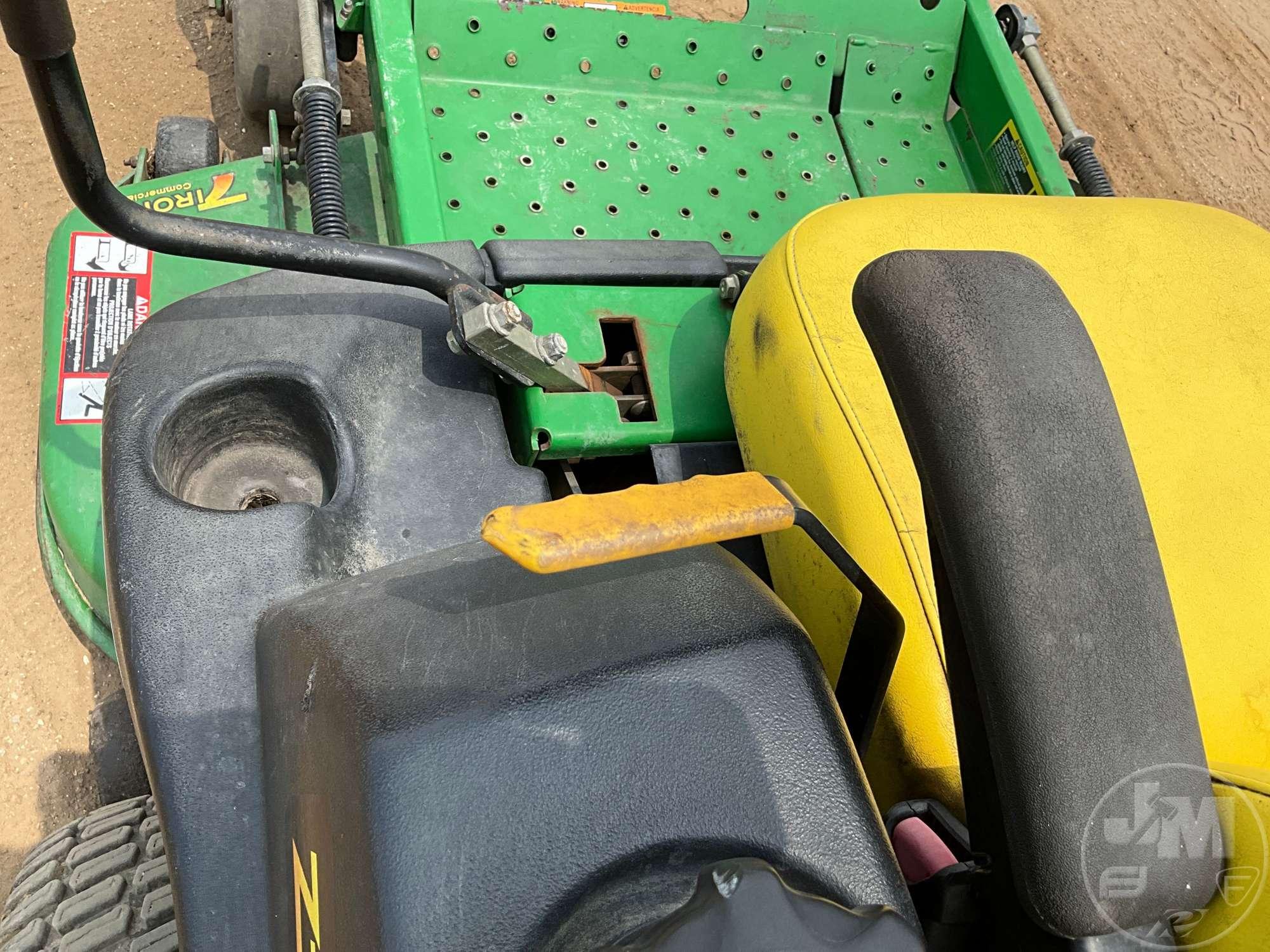 JOHN DEERE ZTRAK 737 ZERO TURN SN: TC0737A062474