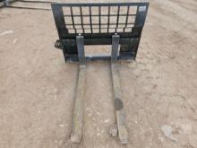 CAT 4 FT. SN: A4235CC20423 FORKS
