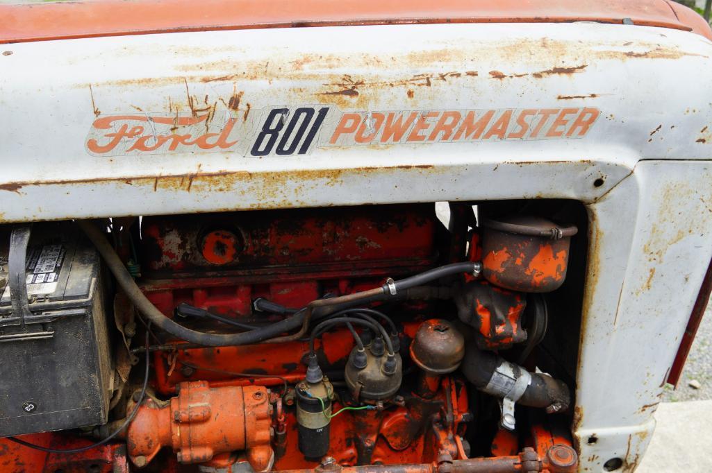 Ford 801 Powermaster Tractor