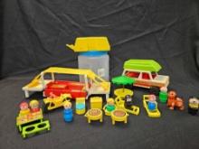 VINTAGE FISHER PRICE CAMPING, JEEP,BUNK AND MORE