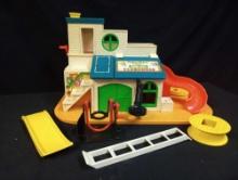 Vintage 1976 Fisher Price Play Family Sesame Street Clubhouse Playhouse with accessories