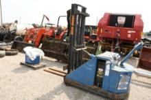 BLUE GIANT LT130W30 WALK BEHIND FORKLIFT WITH CHARGER