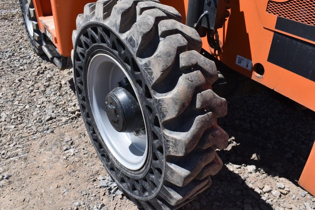 2011 JLG SkyTrak 8042 Telehandler