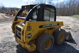 John Deere 250 Skid Steer