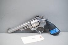 (R) Smith & Wesson Model 657-3 .41 Magnum Revolver
