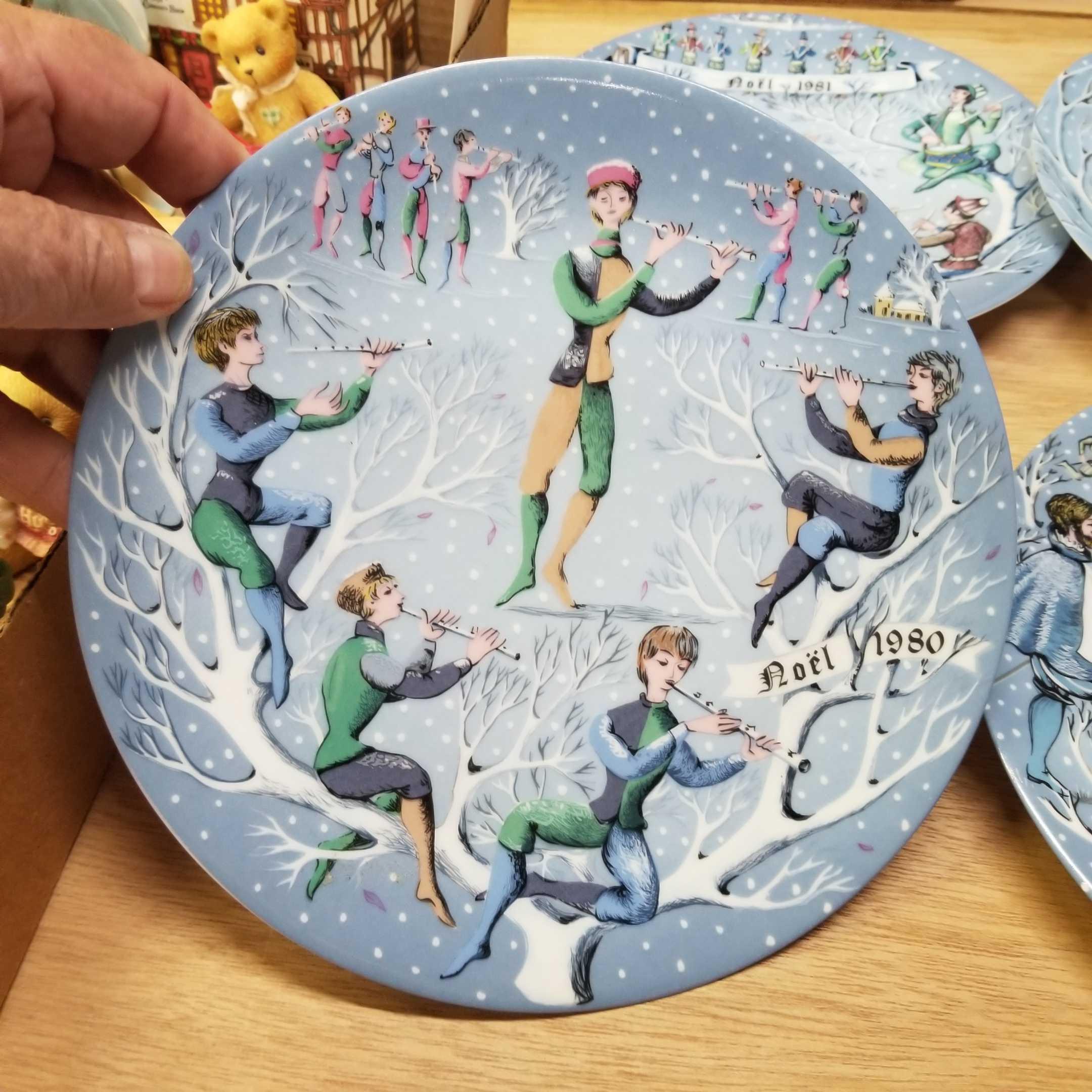 HAVILAND "12 DAYS of CHRISTMAS" COLLECTOR PLATES