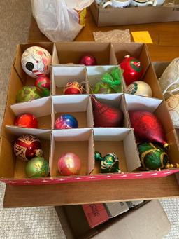 Vintage christmas ornaments, candles and santa claus.......Shipping