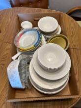 Assorted plates and bowl sets