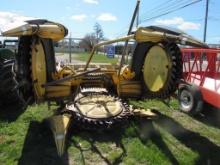 NH 901 6R Corn Head