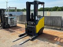 2003 CROWN RR5220-35 REACH TRUCK