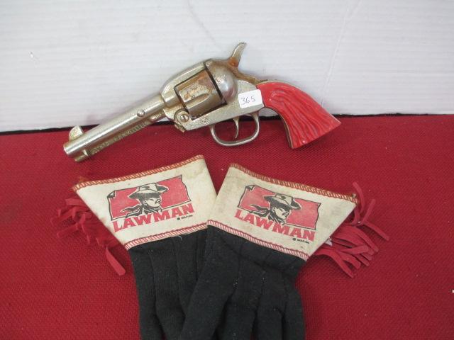 Vintage Children's Lawman Gauntlet Gloves w/ Big Horn Vintage Cap Gun