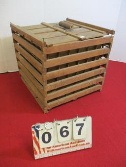Owosso Mfg. Advertising Wooden Egg Crate