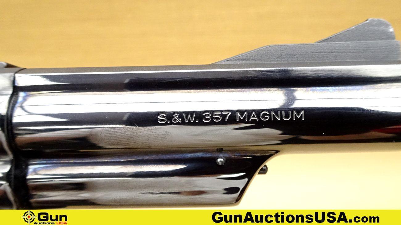 S&W 19-3 .357 MAGNUM Revolver. Very Good. 4" Barrel. Shiny Bore, Tight Action Features a Pinned and