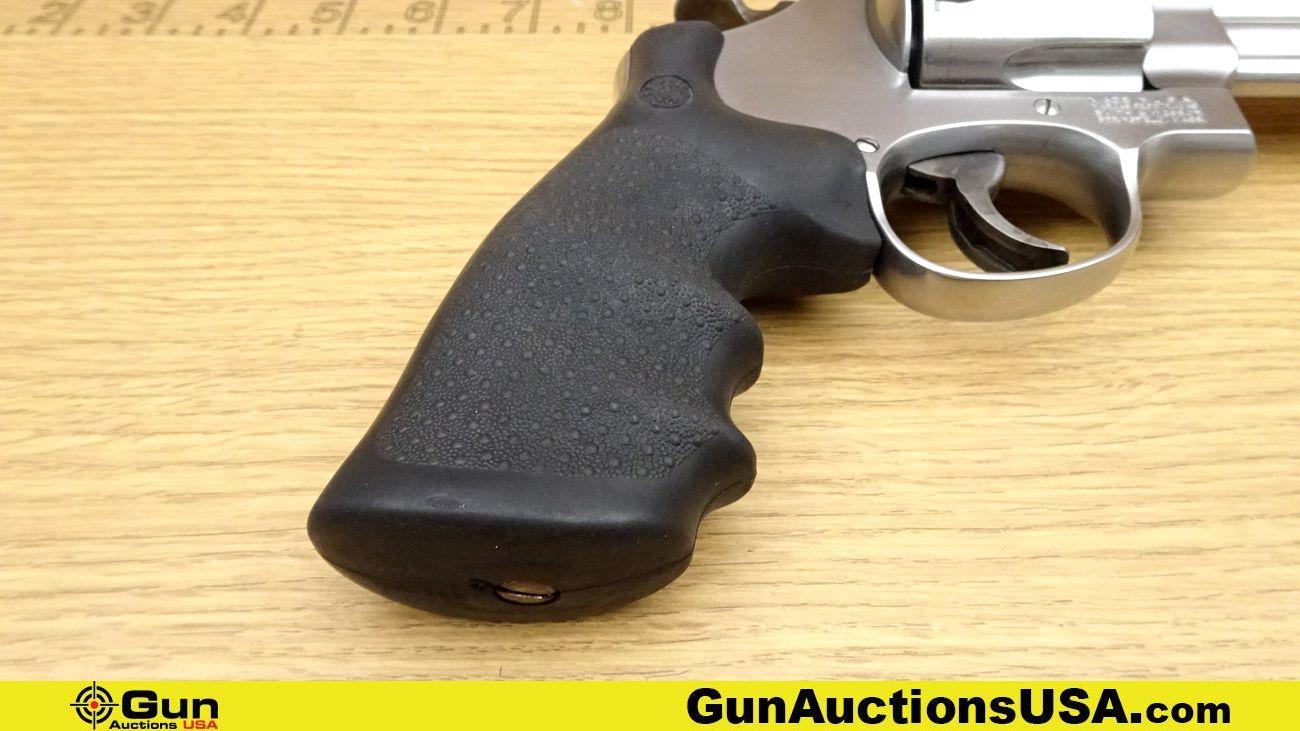 S&W 629-6 .44 MAGNUM Revolver. Excellent. 4" Barrel. Shiny Bore, Tight Action This iconic revolver b