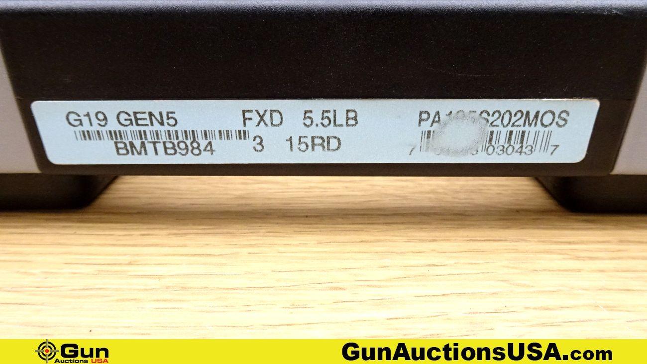 Glock 19 9X19 Pistol. Excellent. 4" Barrel. Shiny Bore, Tight Action Semi Auto Features AmeriGLO H3