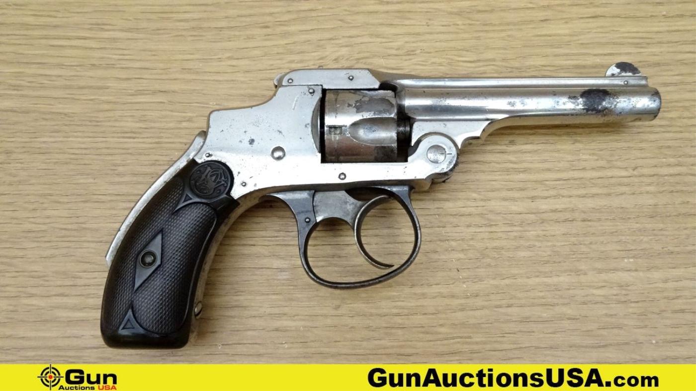 S&W BREAKTOP .32 S&W CTG Revolver. Good Condition. 3.5" Barrel. Shiny Bore, Tight Action Features a