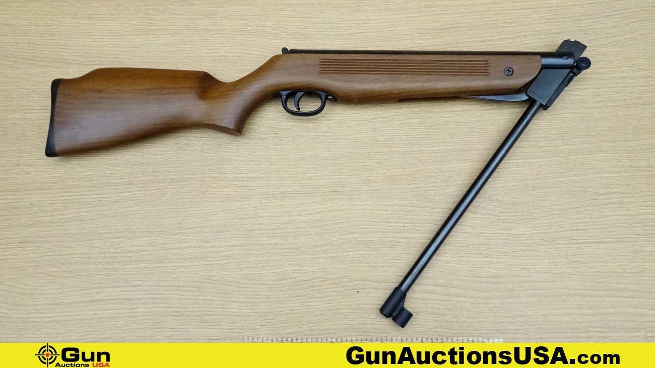 Daisy WINCHESTER MODEL 1000X 4.5MM/.177 AIR RIFLE. Very Good. 18" Barrel. Break Action Features a Fr