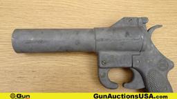 SKLAR COLLECTOR'S SIGNAL PISTOL. Good Condition. U.S. WWII Signal Pistol. No FFL Required. . (70797)