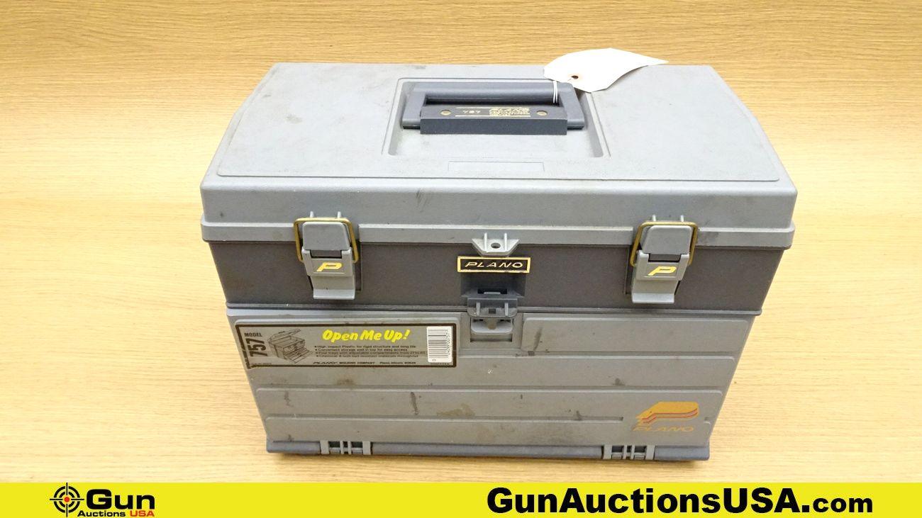 Plano, Weaver, Invector, Etc. Tool Box, Parts, Etc.. Good Condition. Polymer 5 Compartment Tool Box