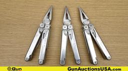 Leatherman WAVE Multi Tools. Very Good. Lot of 3; Multi Tools in Leather Pouches. . (69986)