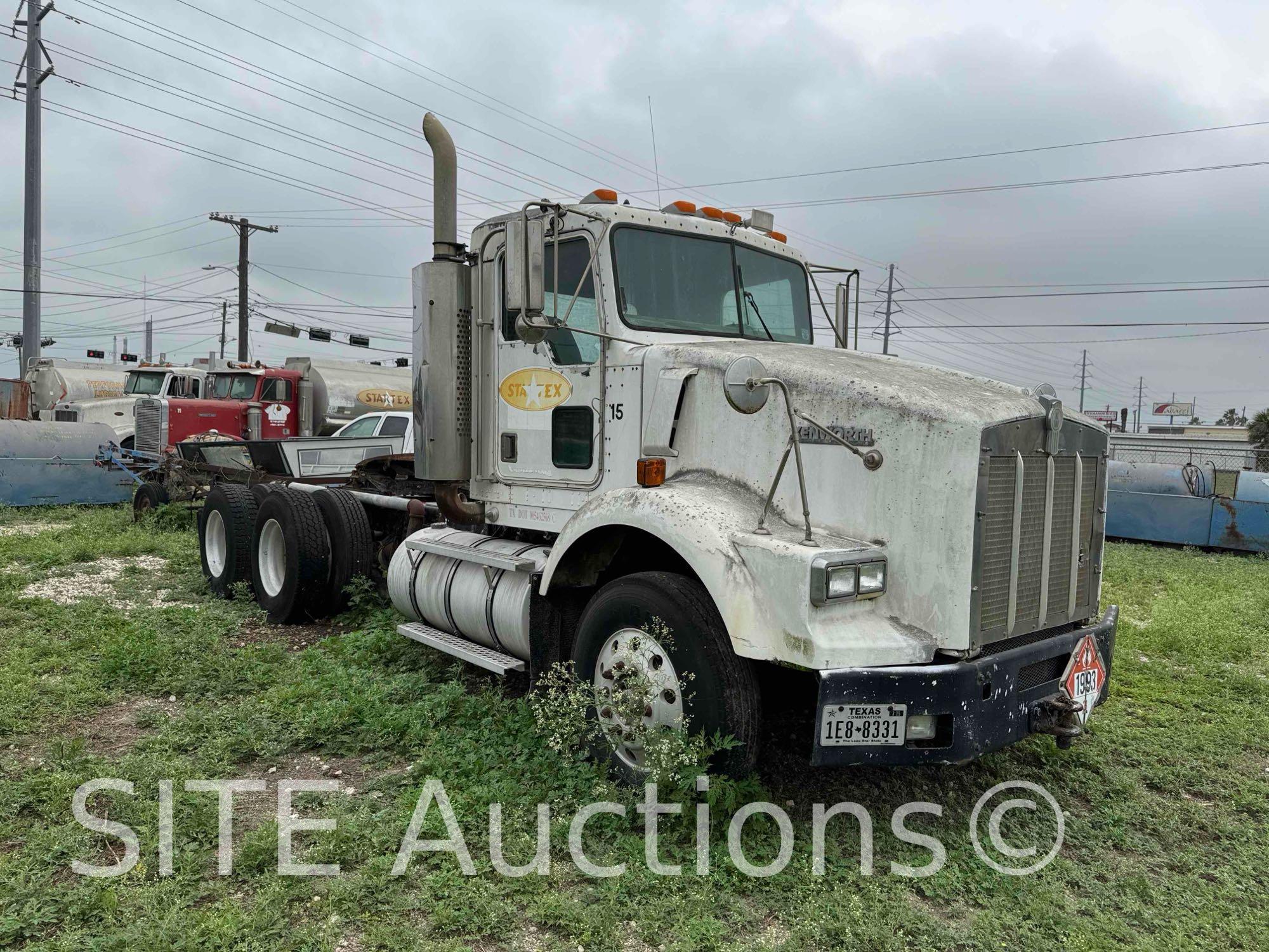 1997 Kenworth T800 T/A Daycab Truck Tractor