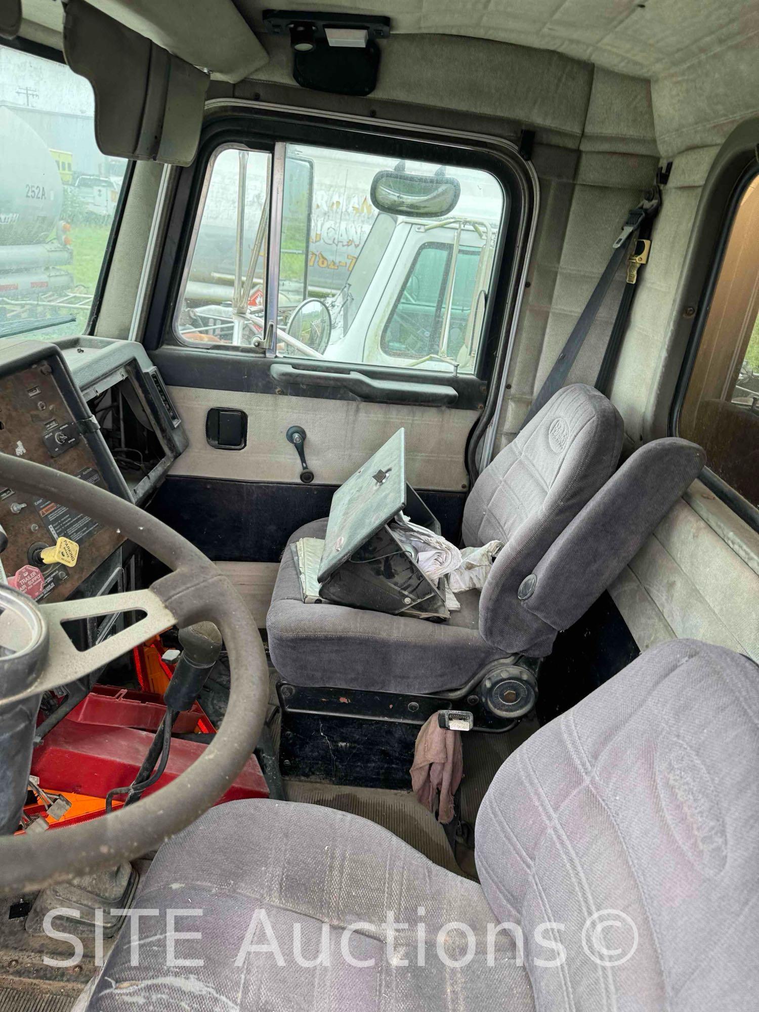 2000 Peterbilt 379 T/A Fuel Truck
