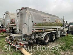 2004 Peterbilt 385 T/A Fuel Truck