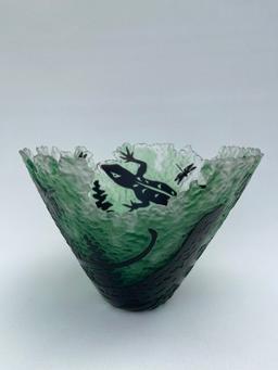 Green Lizard sculpted glass bowl by Santana Art Glass