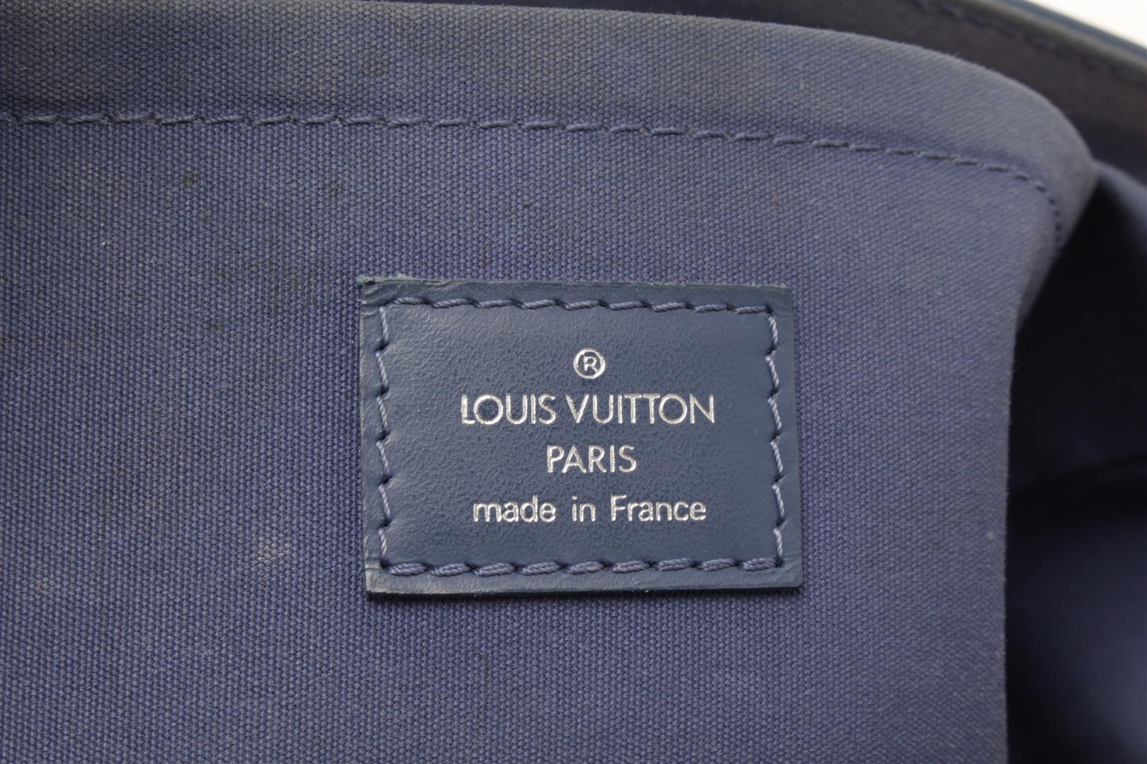Louis Vuitton Blue Epi Leather Segur MM Shoulder Bag