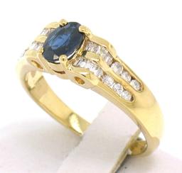 18k Yellow Gold .94 ctw Solitaire Oval Sapphire w/ Baguette & Round Diamond Ring