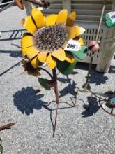 Medium Metal Sunflower Yard Art