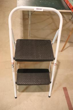 2-Step Safety First Step Stool
