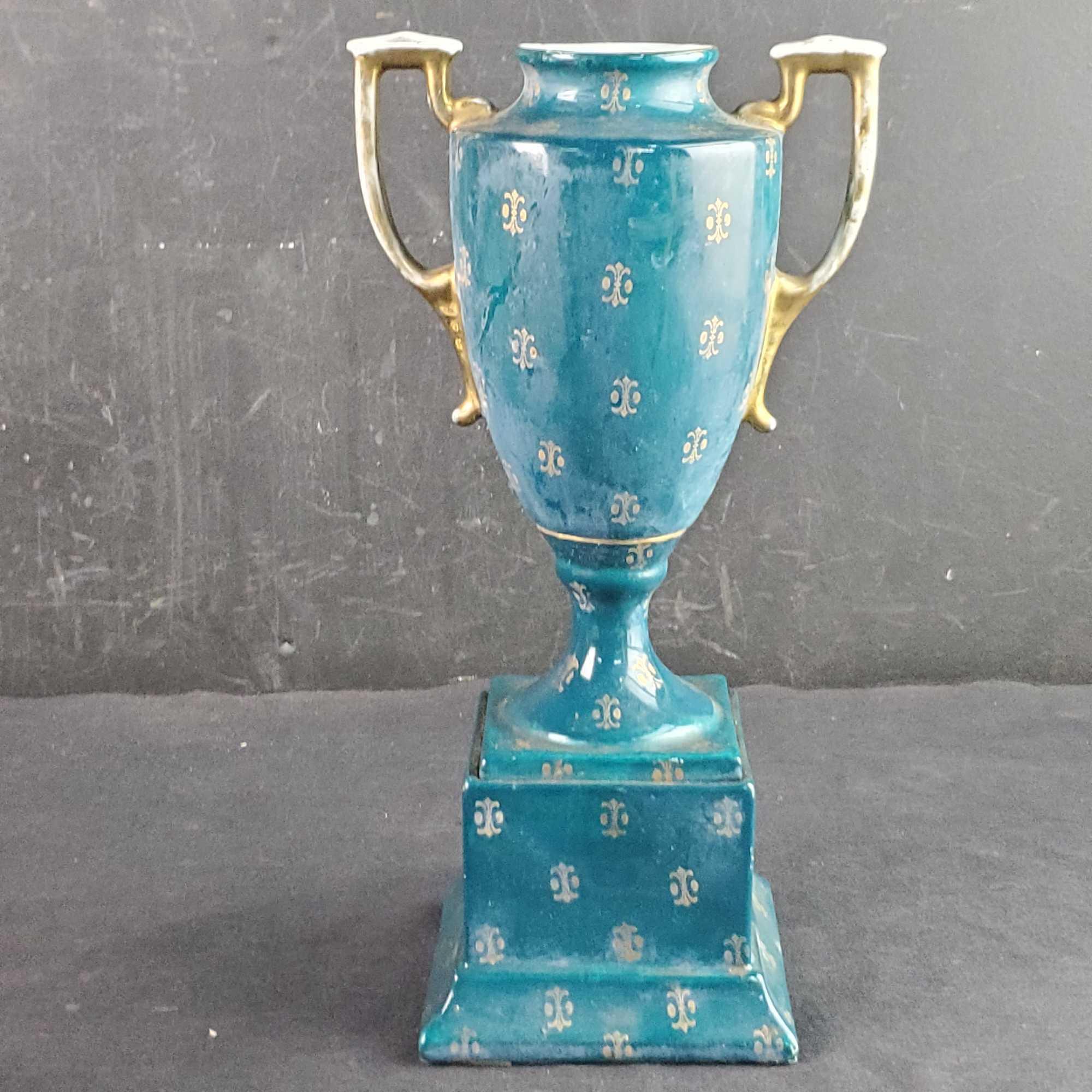 Vintage handmade/painted porcelain emperor figurine vase gold rim bowl Vienna porcelain piece